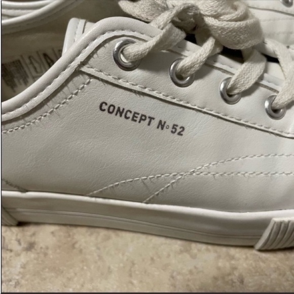 H&M Divided Concept N° 52 white lace up faux leather platform sneakers. Size 6 - Picture 4 of 5